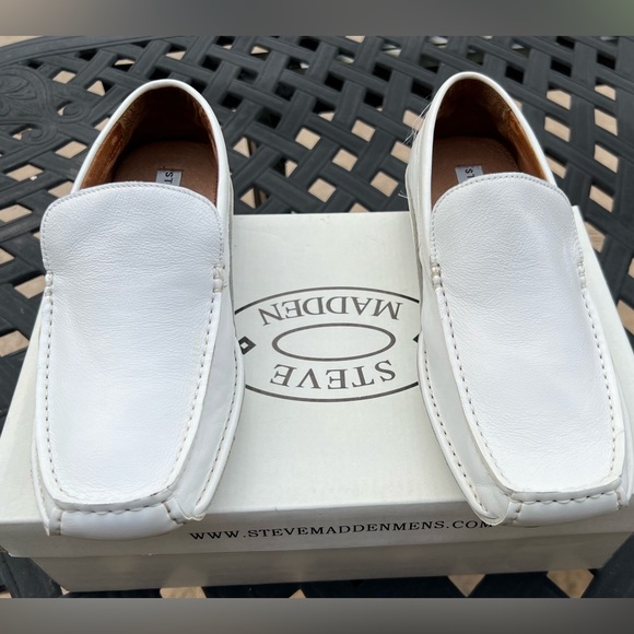 Steve Madden Other - Steve Madden Men's Classic White Slip-On Loafers